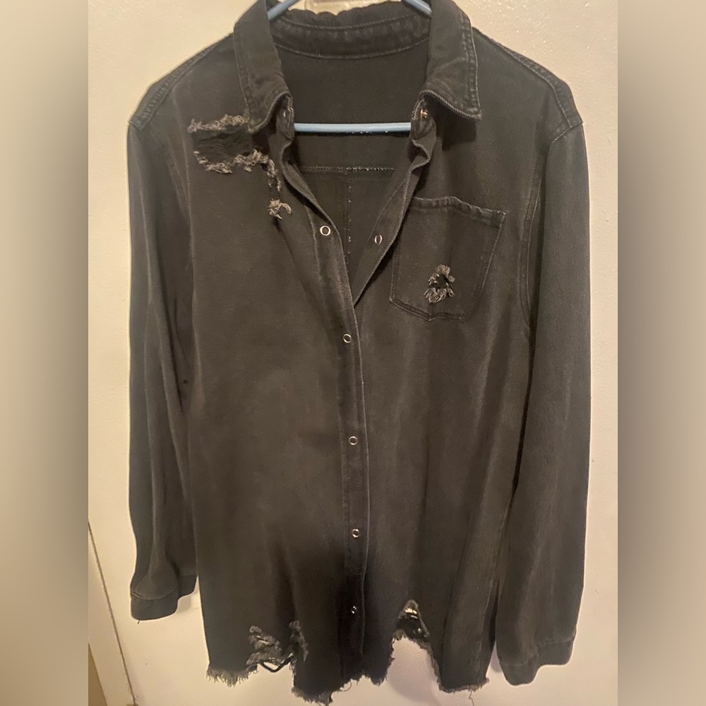 Distressed Black Jean shacket 2x